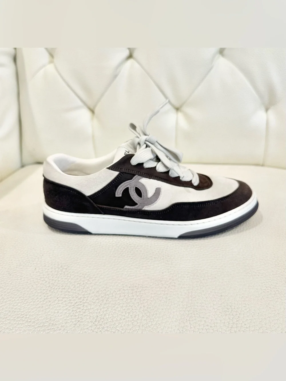 CHANEL authentic low